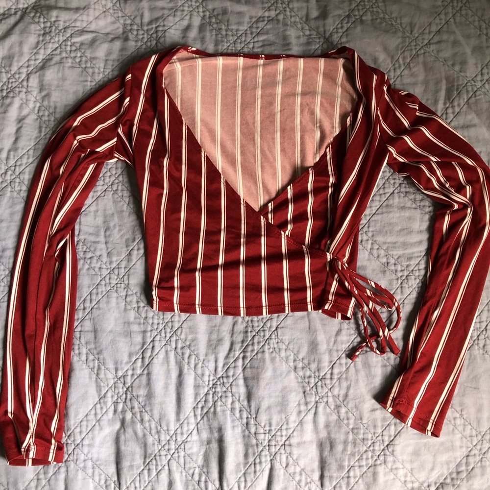 Long sleeve crop top